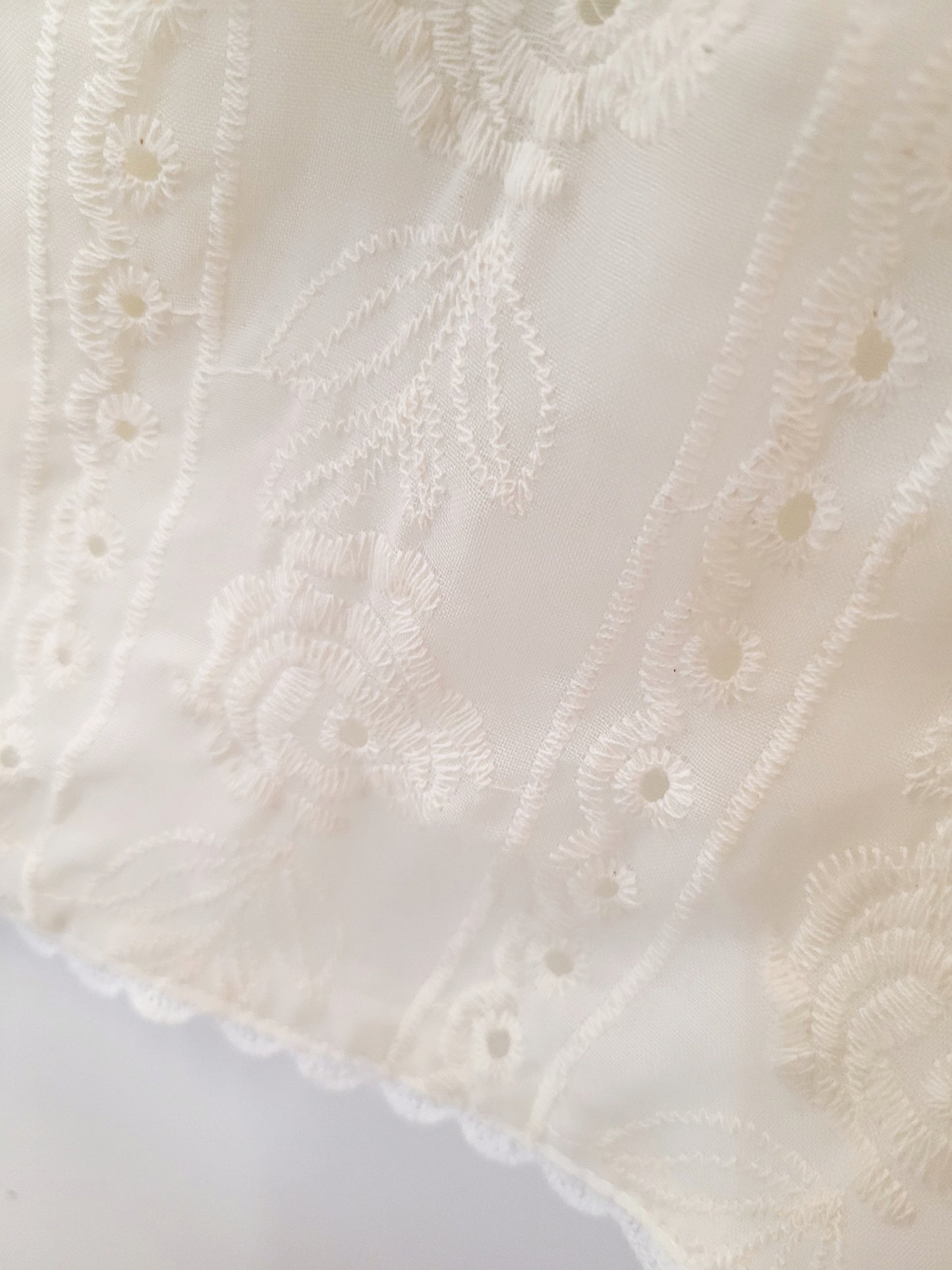 Cream Shorts (Girls)