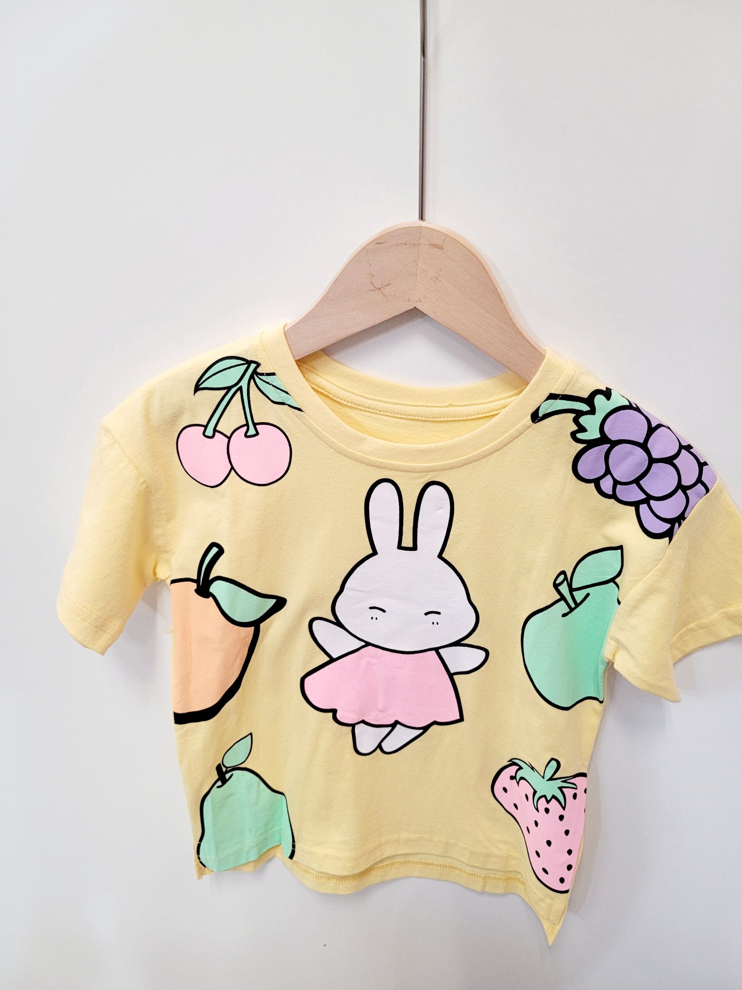 Yellow T